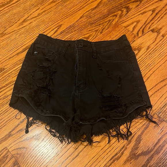 KanCan Woman’s Black Jean Shorts Size 25